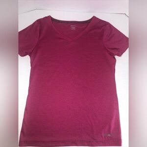 Reebok PlayDry Pink V-neck Top Short Sleeves Active T-shirt Women’s Size M